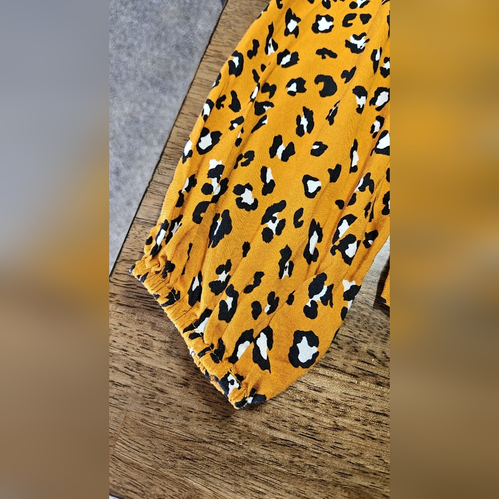 Button Down Top - Picture 4 of 7